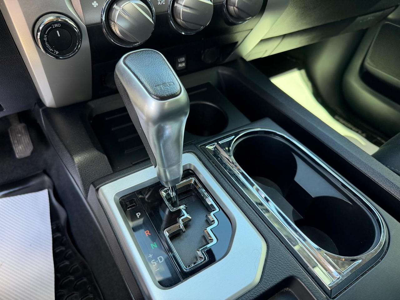 2018 Toyota Tundra 4x4 Double Cab 5.7L Photo