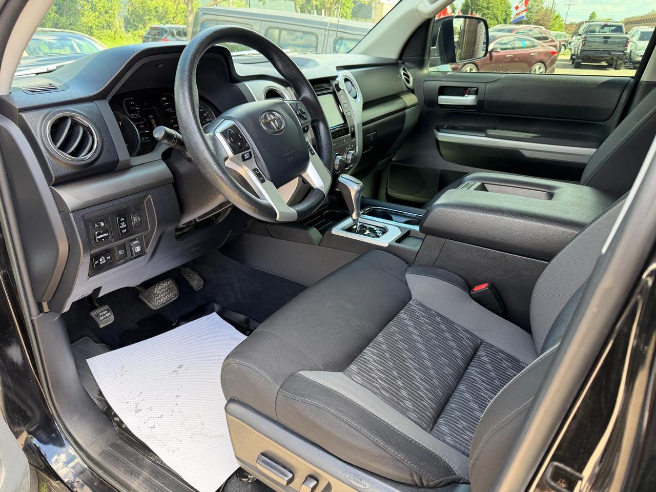 2018 Toyota Tundra 4x4 Double Cab 5.7L Photo