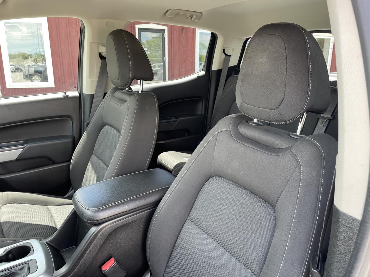 2017 Chevrolet Colorado LT ~CREW CAB~V6~HEATED SEATS~ Photo
