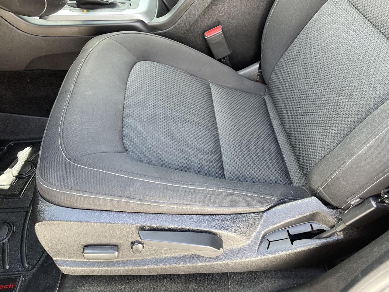 2017 Chevrolet Colorado LT ~CREW CAB~V6~HEATED SEATS~ Photo