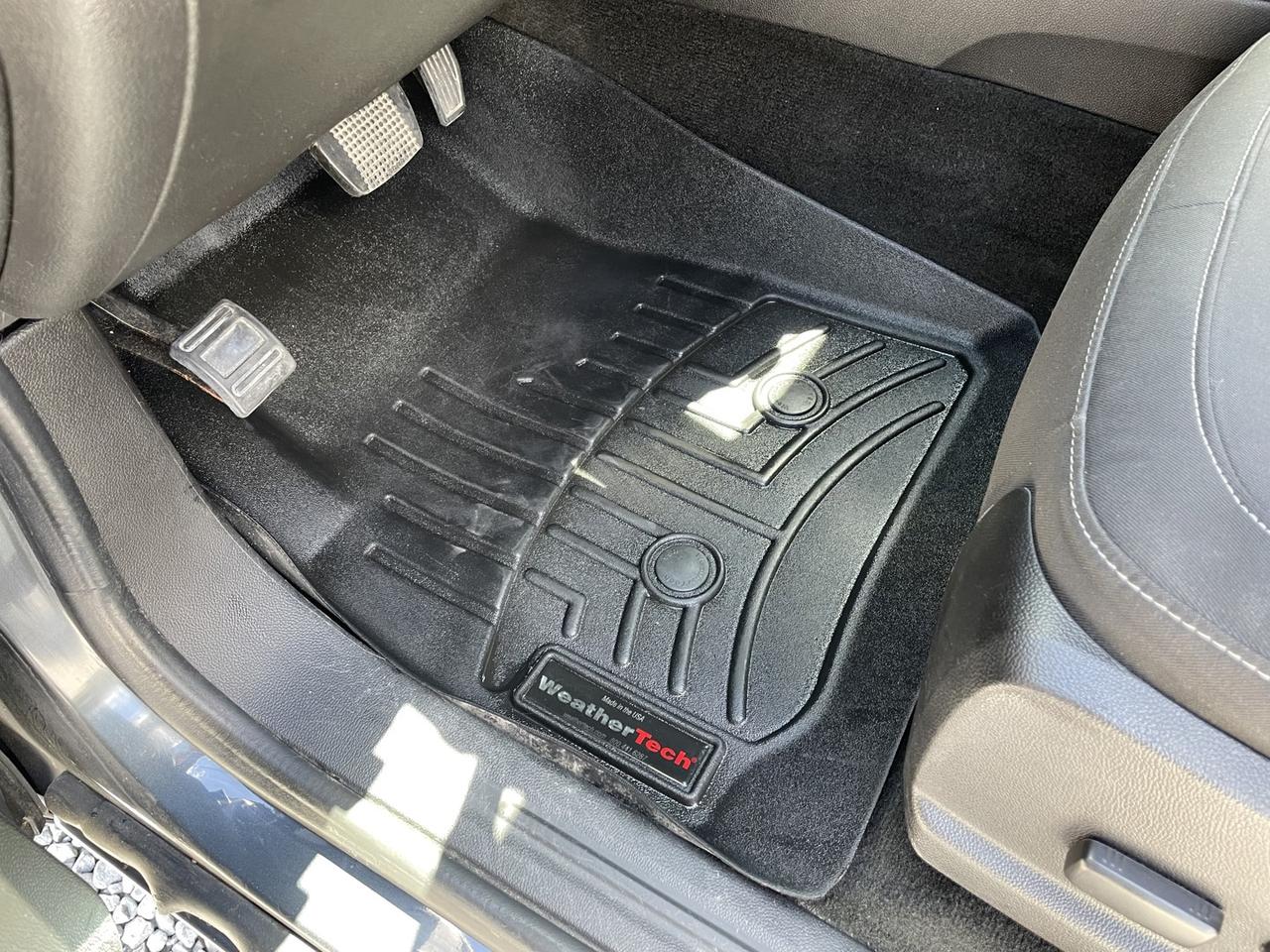 2017 Chevrolet Colorado LT ~CREW CAB~V6~HEATED SEATS~ Photo