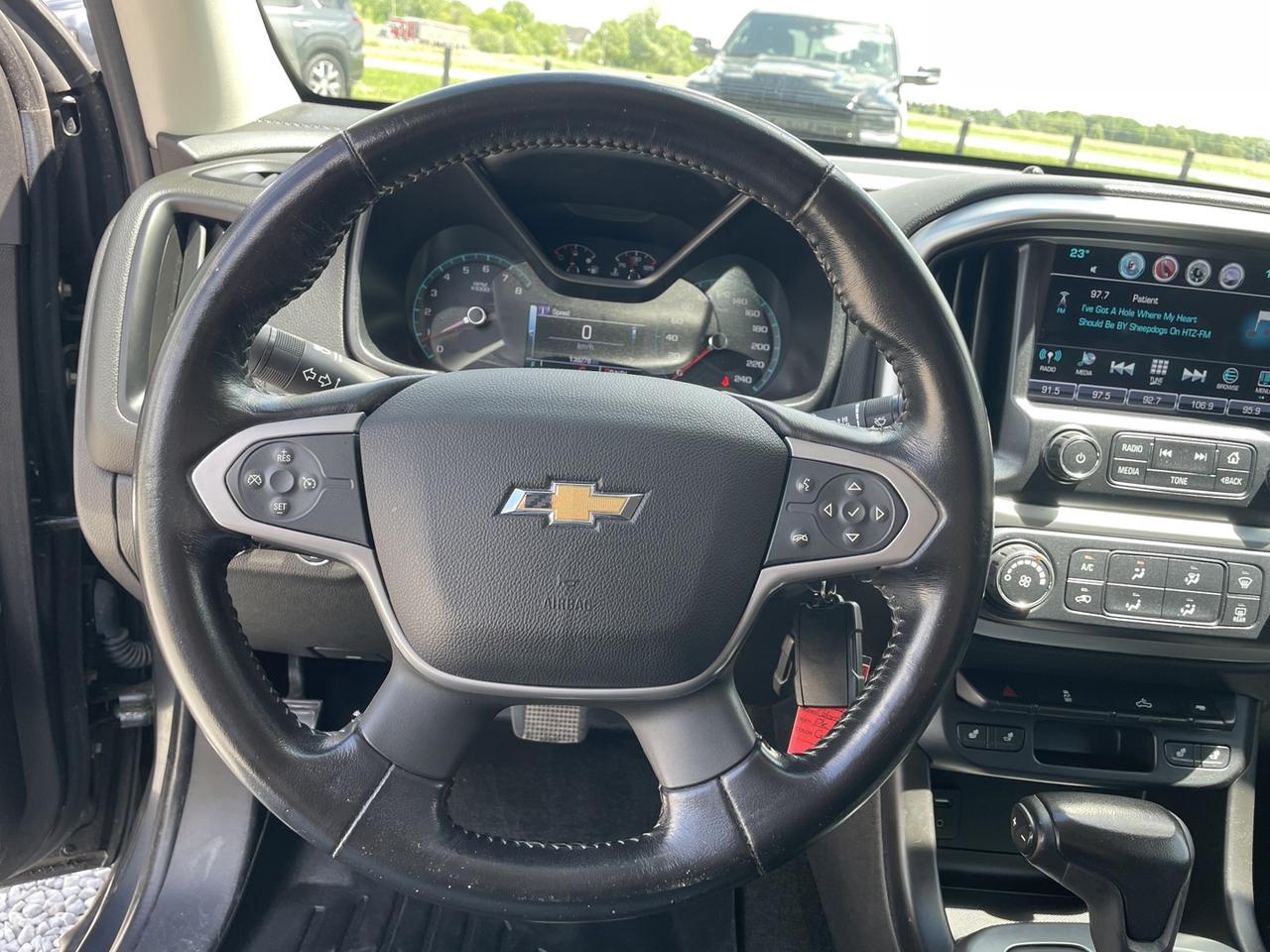 2017 Chevrolet Colorado LT ~CREW CAB~V6~HEATED SEATS~ Photo