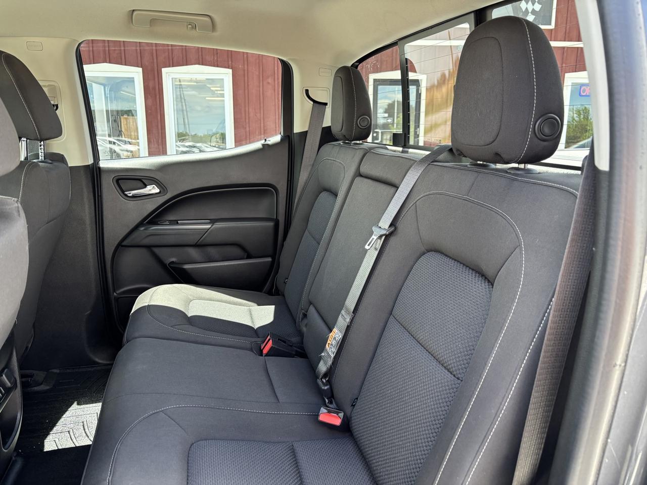 2017 Chevrolet Colorado LT ~CREW CAB~V6~HEATED SEATS~ Photo