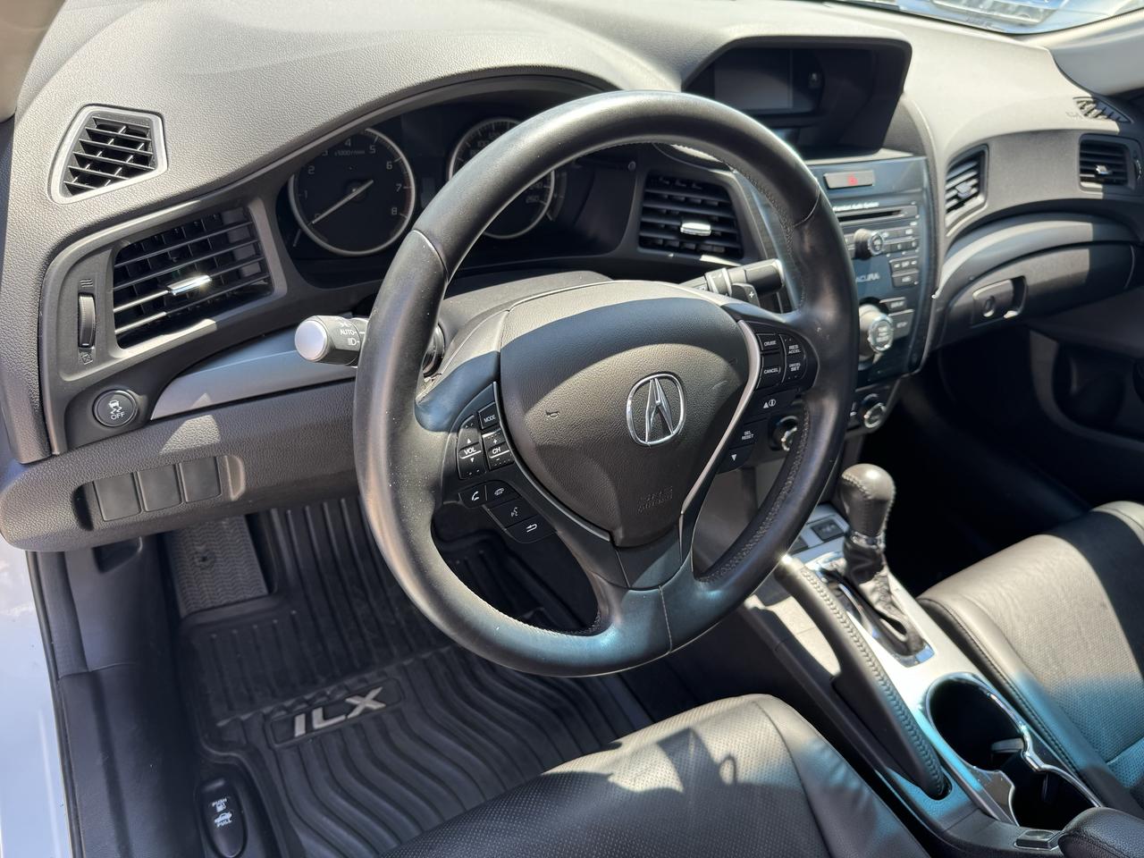 2013 Acura ILX Premium Pkg Photo