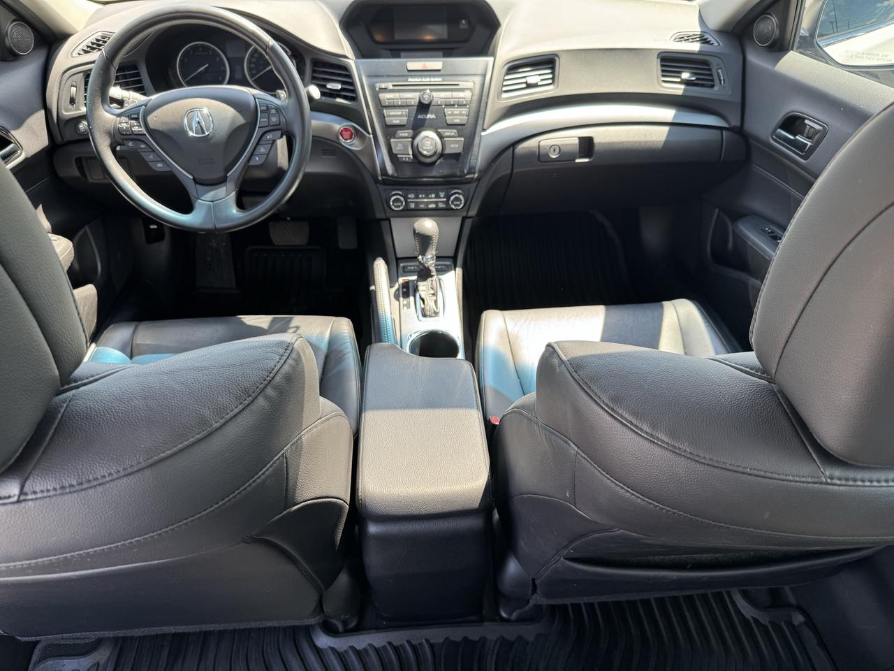 2013 Acura ILX Premium Pkg Photo
