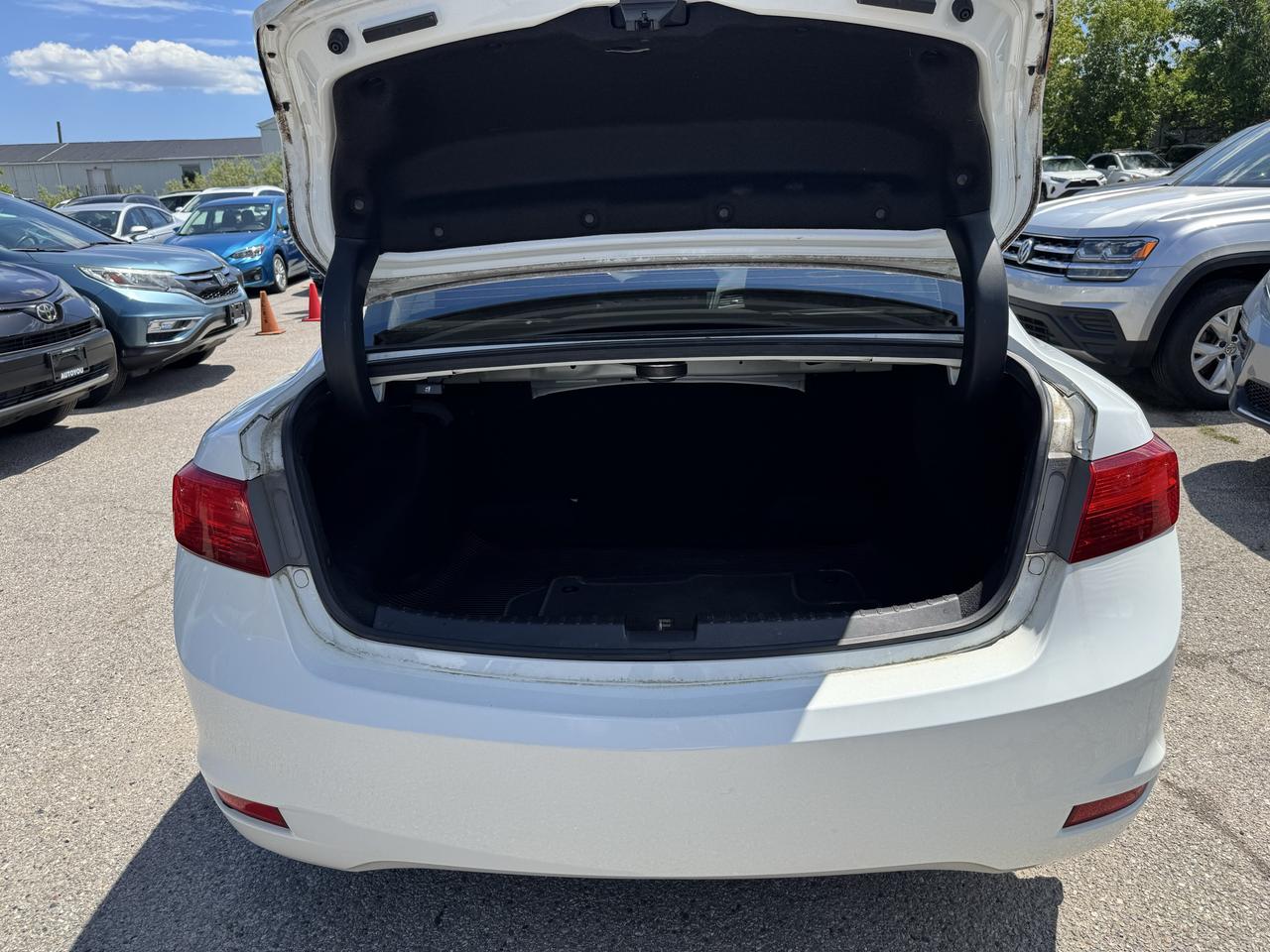 2013 Acura ILX Premium Pkg Photo