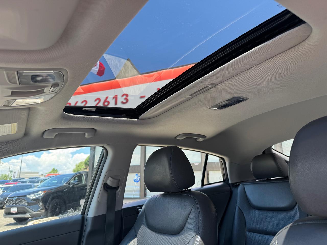 2018 Hyundai IONIQ Plug-In Hybrid Limited PHEV | LOADED | ONE OWNER | ACCIDENT FREE Photo