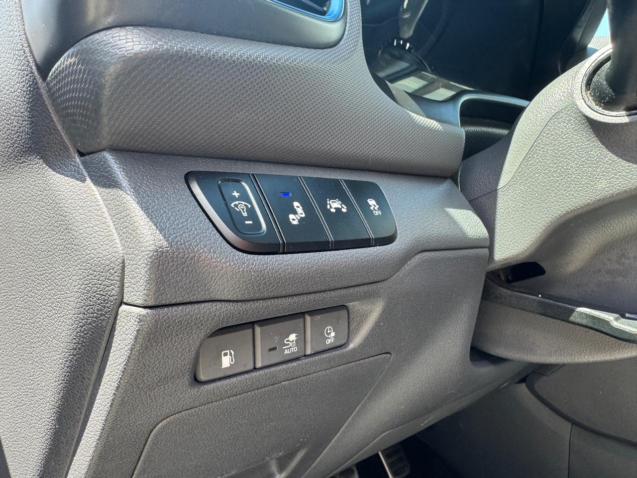 2018 Hyundai IONIQ Plug-In Hybrid Limited PHEV | LOADED | ONE OWNER | ACCIDENT FREE Photo