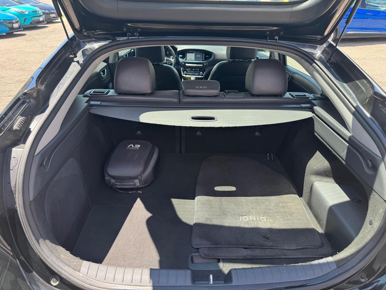2018 Hyundai IONIQ Plug-In Hybrid Limited PHEV | LOADED | ONE OWNER | ACCIDENT FREE Photo