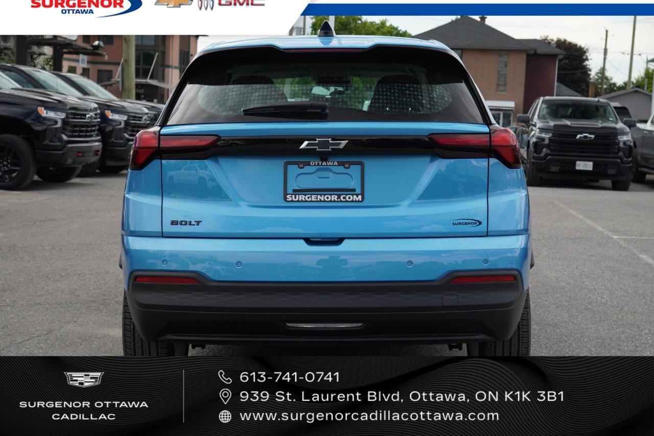 2027 Chevrolet Bolt FWD 4dr LT Photo