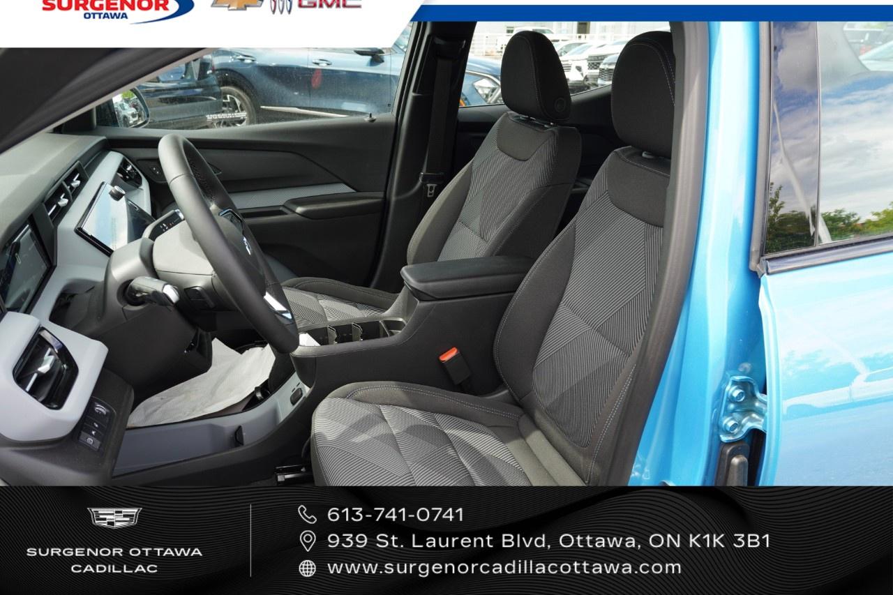 2027 Chevrolet Bolt FWD 4dr LT Photo