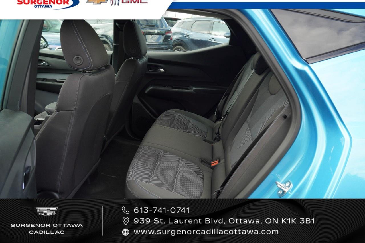 2027 Chevrolet Bolt FWD 4dr LT Photo