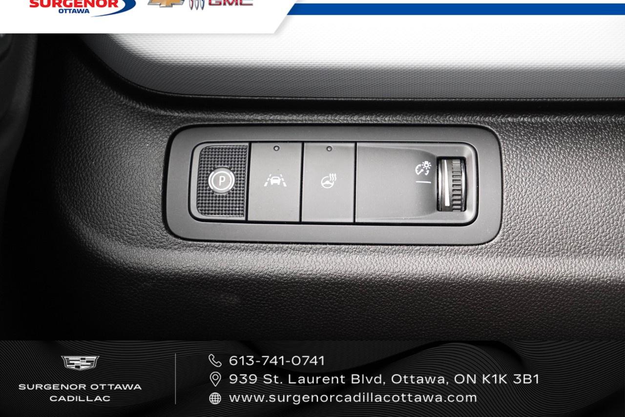 2027 Chevrolet Bolt FWD 4dr LT Photo