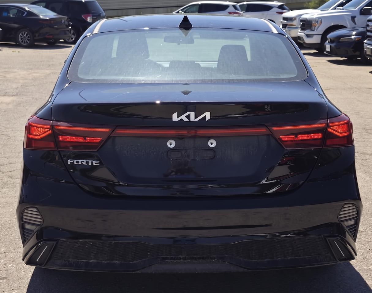 2022 Kia Forte EX / NO ACCIDENTS / BLINDSPOT / HTD STEERING Photo2