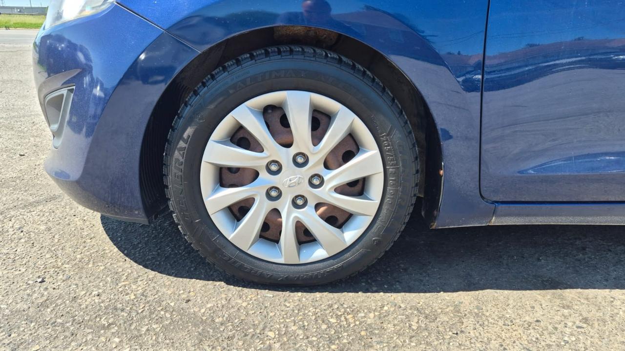 2013 Hyundai Elantra GT GL, WELL MAINTAINED, UNDERCOATED, CERTIFIED Photo
