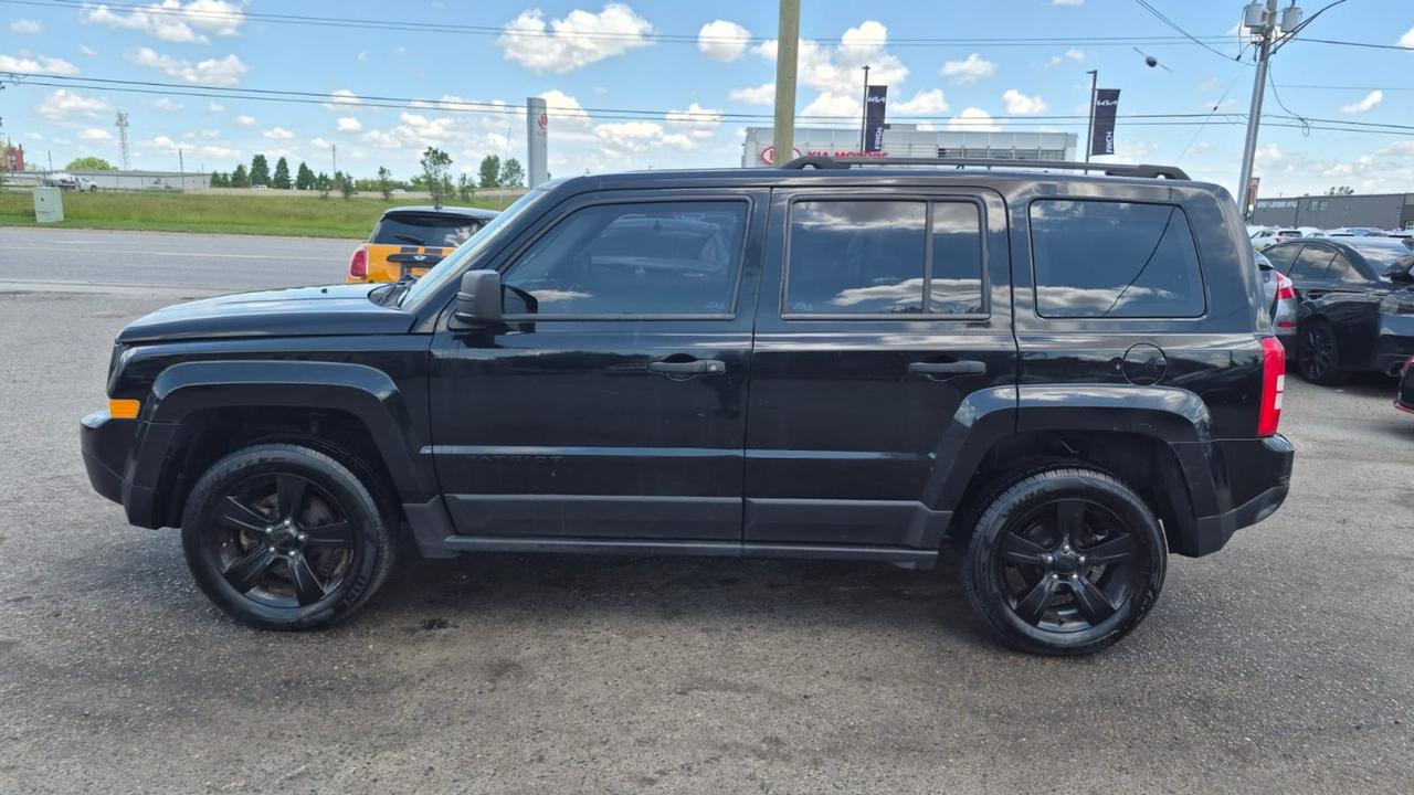 2015 Jeep Patriot ALTITUDE, 4X4, ALLOYS, RUNS WELL, AS IS SPECIAL Photo