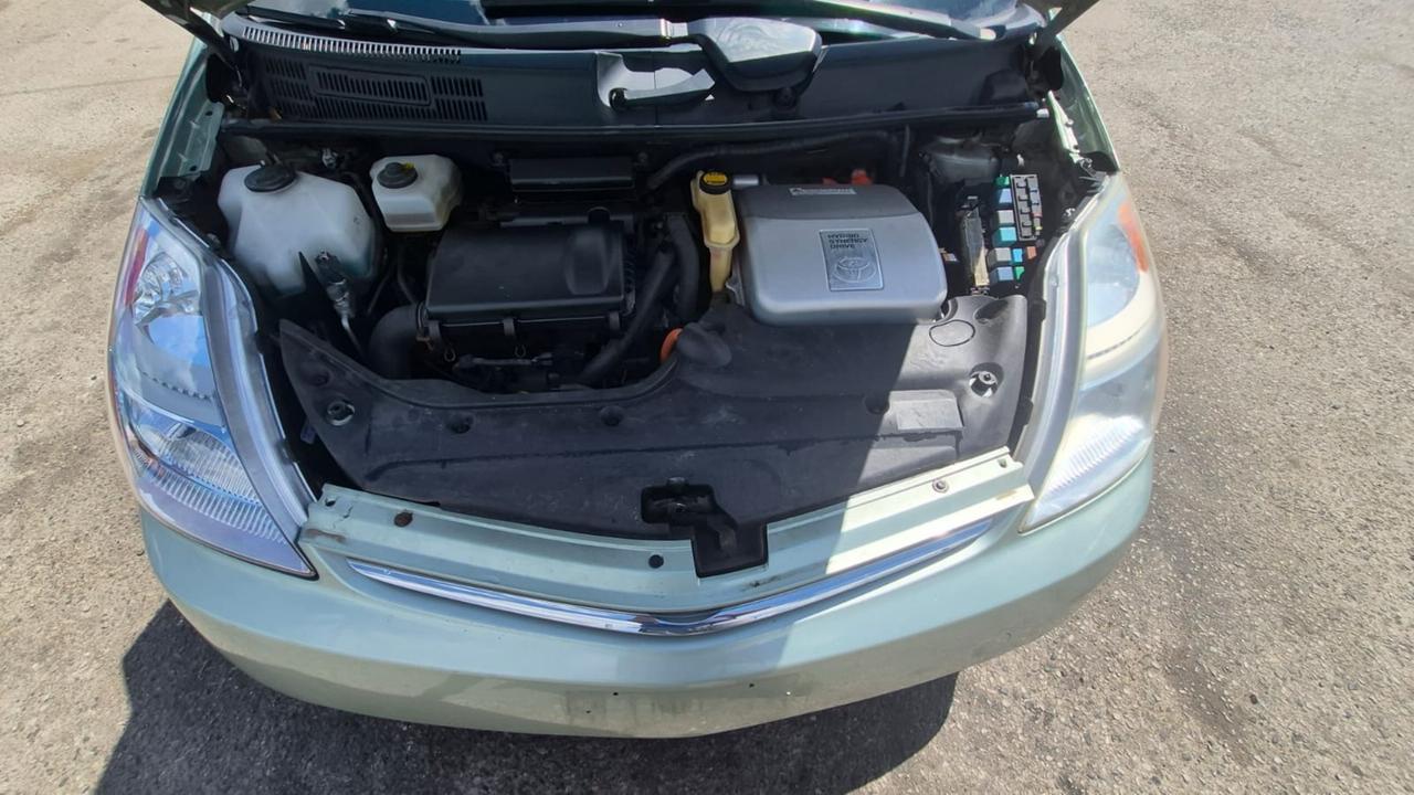 2009 Toyota Prius HYBRID, GREAT ON FUEL, RELIABLE, CERTIFIED Photo