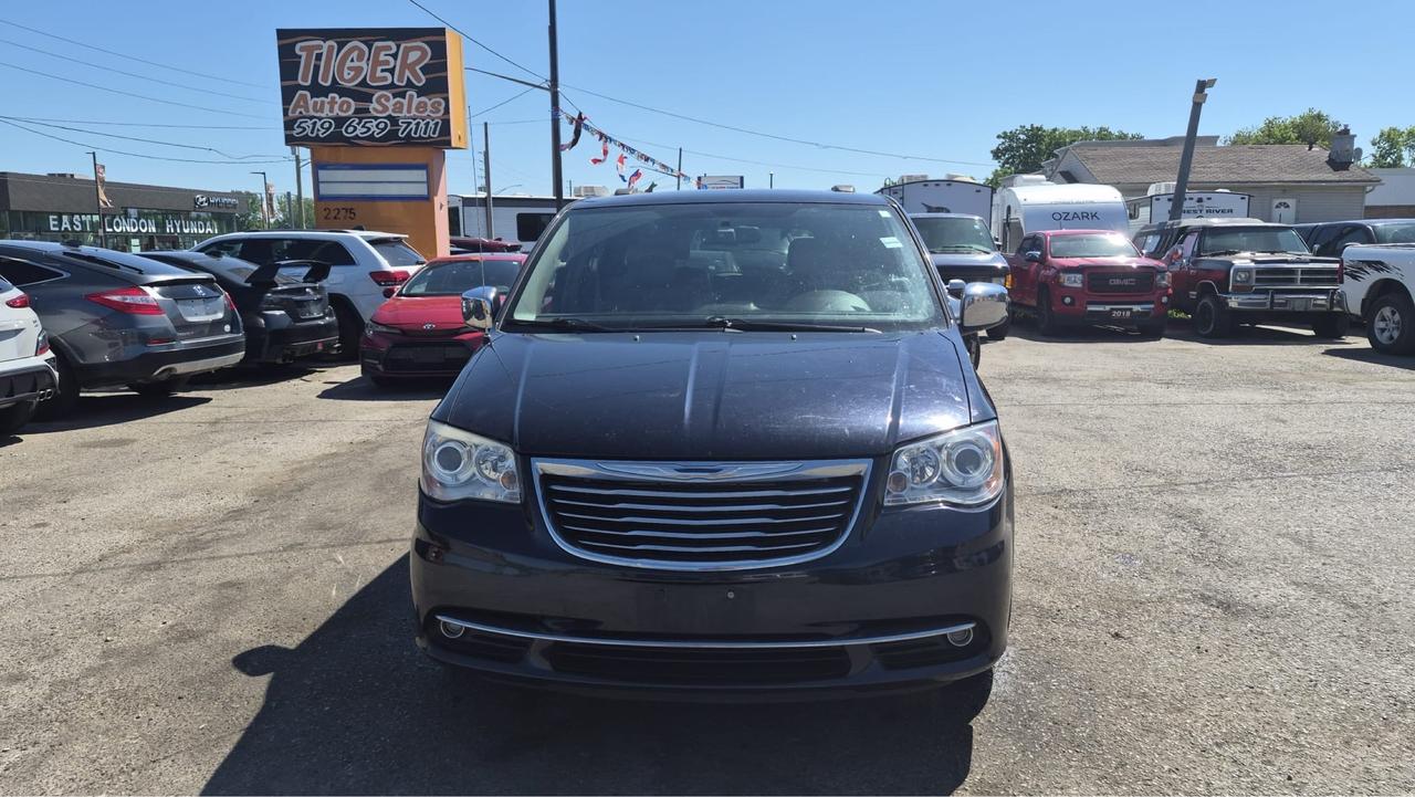 2011 Chrysler Town & Country Limited, FULLY LOADED, WELL MAINTAINED, CERT Photo