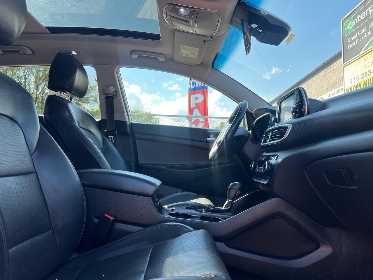 2020 Hyundai Tucson LEATHER-SUNROOF-BACK CAM- BLUETOOTH & MORE! Photo