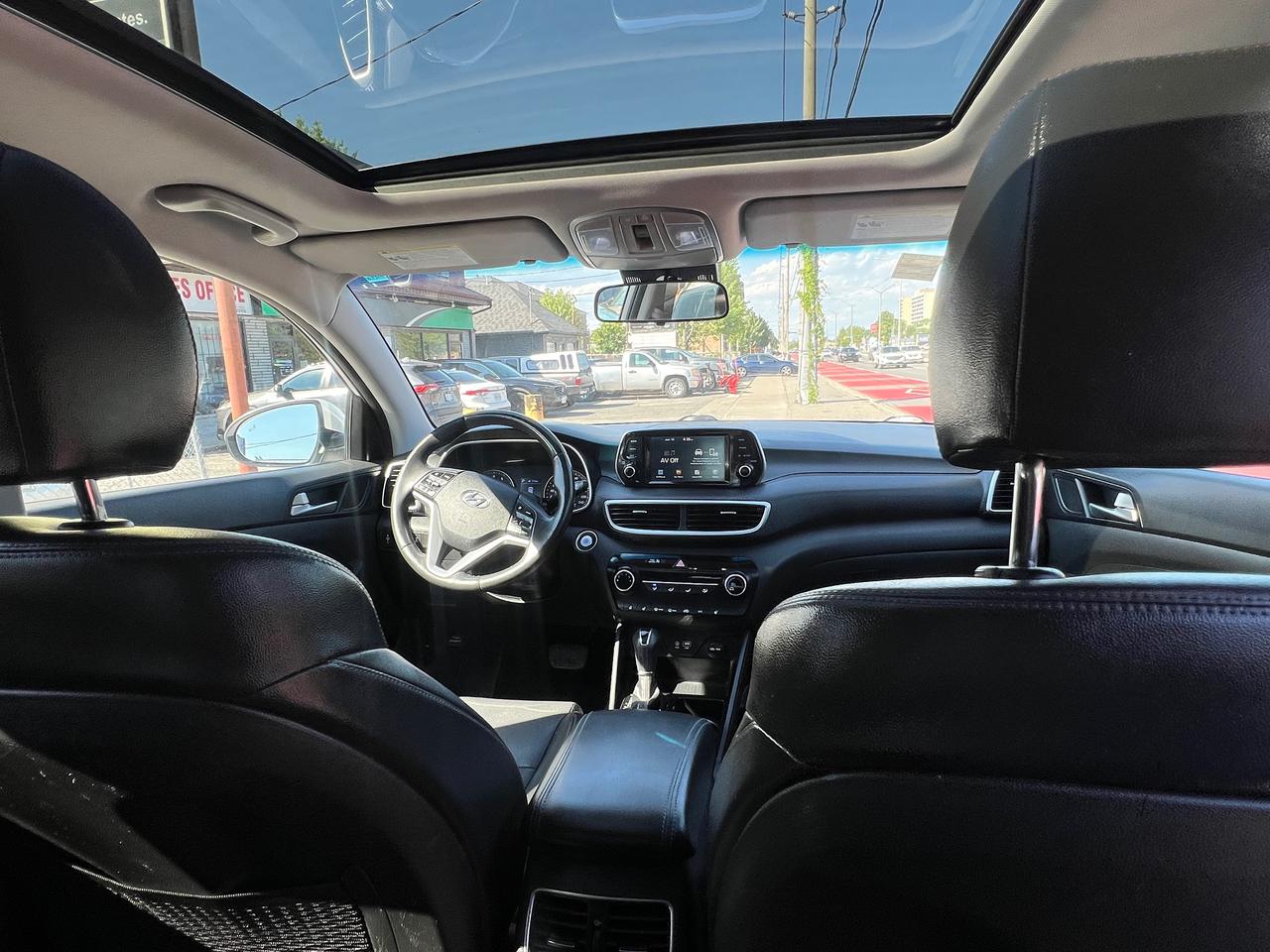 2020 Hyundai Tucson LEATHER-SUNROOF-BACK CAM- BLUETOOTH & MORE! Photo