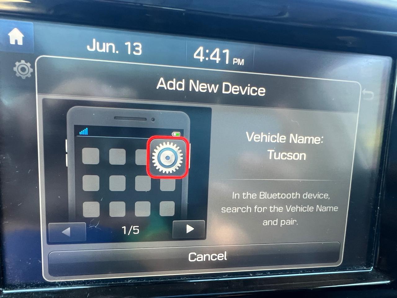 2020 Hyundai Tucson LEATHER-SUNROOF-BACK CAM- BLUETOOTH & MORE! Photo