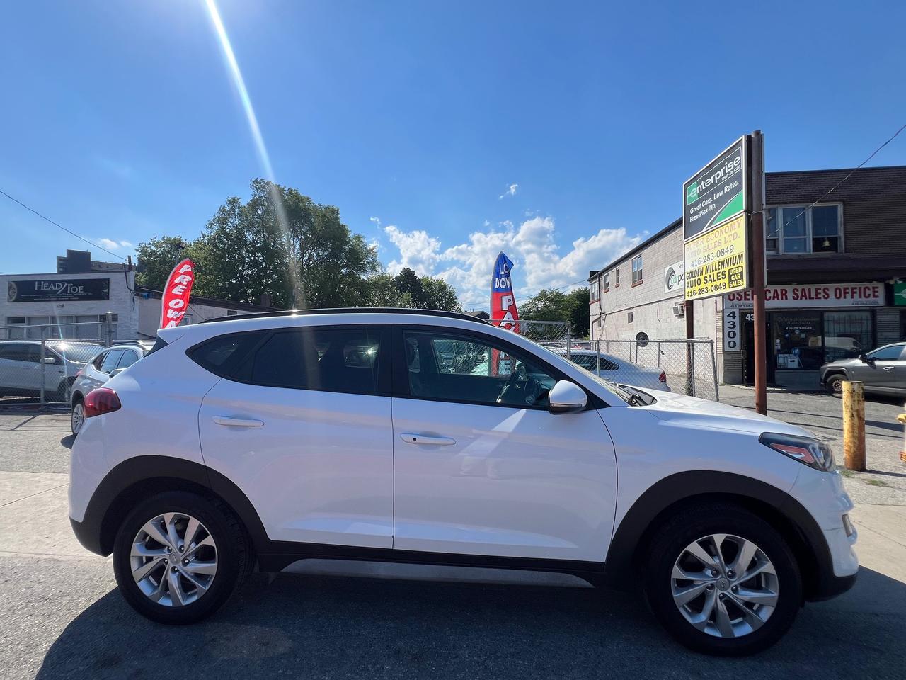 2020 Hyundai Tucson LEATHER-SUNROOF-BACK CAM- BLUETOOTH & MORE! Photo