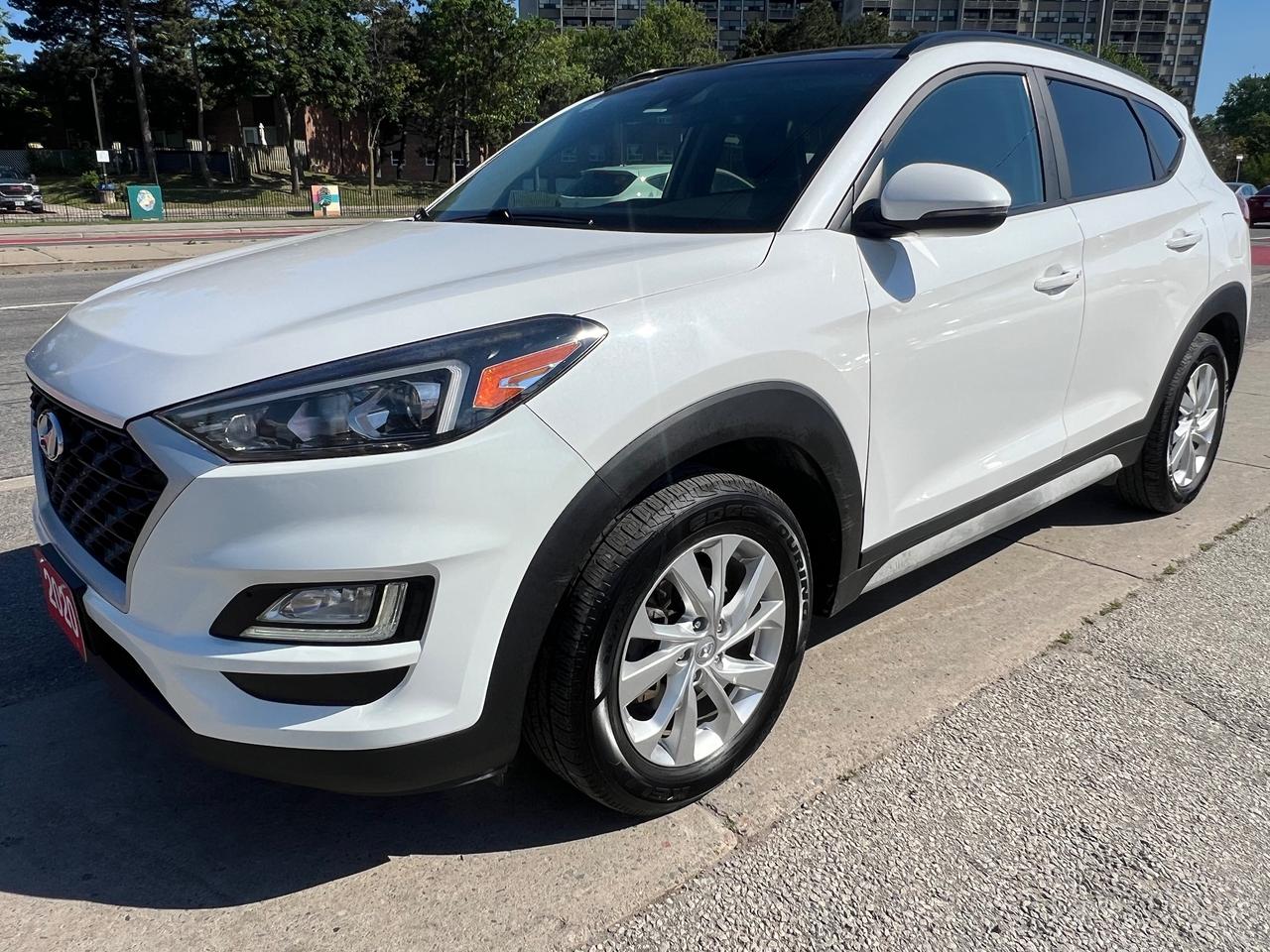 2020 Hyundai Tucson LEATHER-SUNROOF-BACK CAM- BLUETOOTH & MORE! Photo