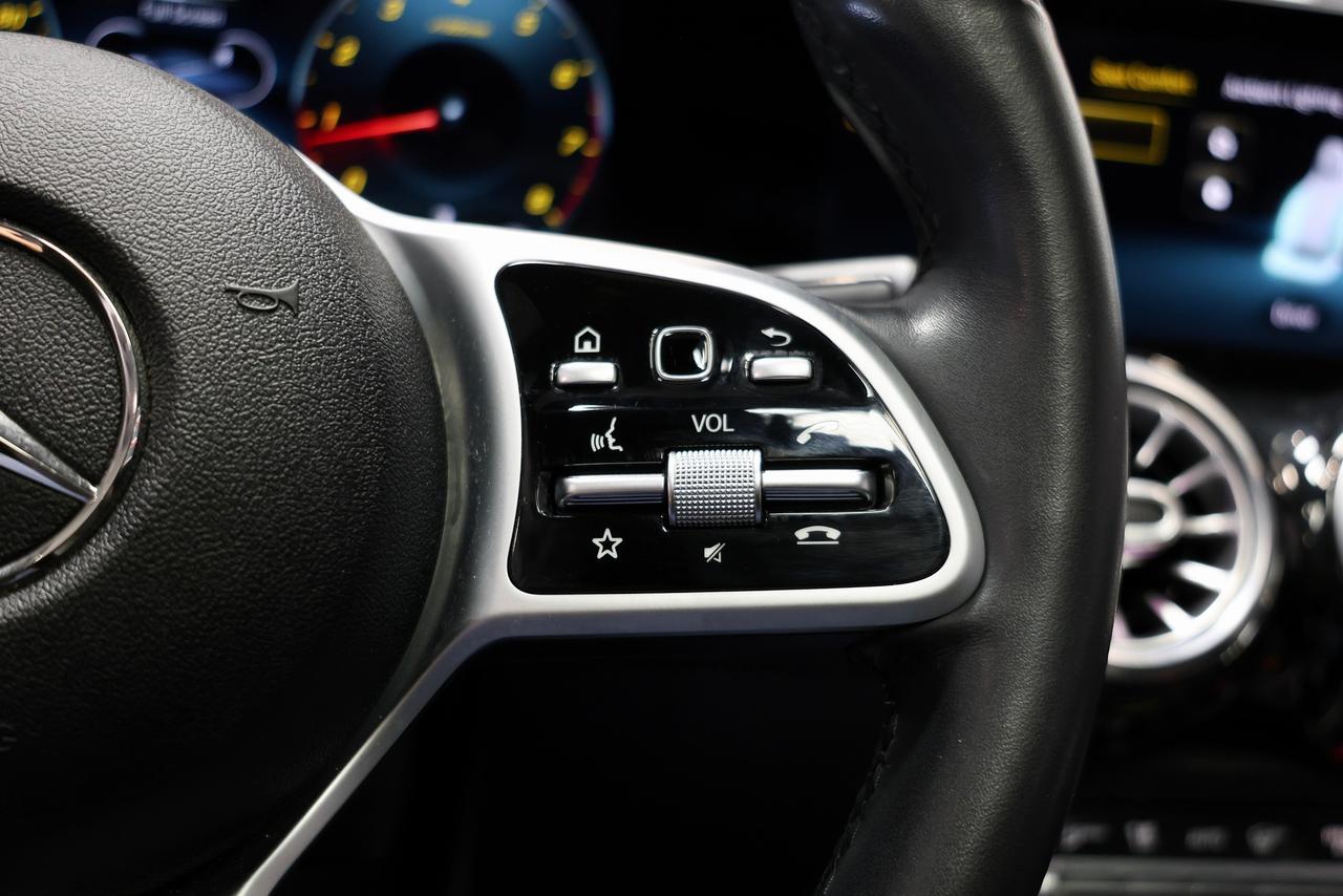 2021 Mercedes-Benz GLB GLB250 4MATIC - 7SEATER|NIGHT PKG|CARBON TRIM Photo