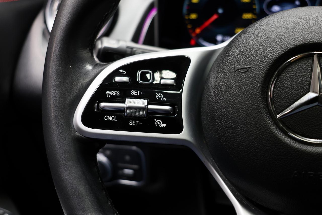 2021 Mercedes-Benz GLB GLB250 4MATIC - 7SEATER|NIGHT PKG|CARBON TRIM Photo