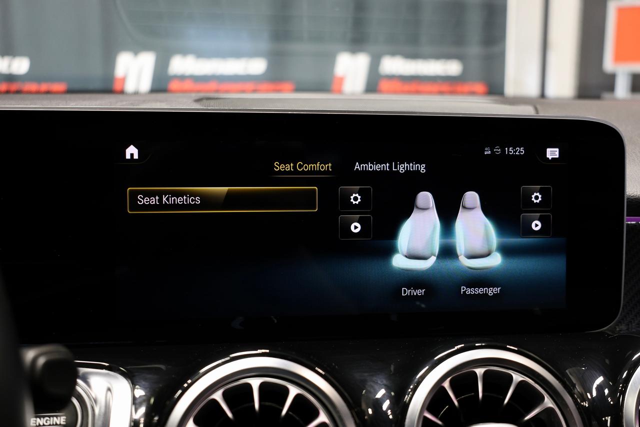 2021 Mercedes-Benz GLB GLB250 4MATIC - 7SEATER|NIGHT PKG|CARBON TRIM Photo