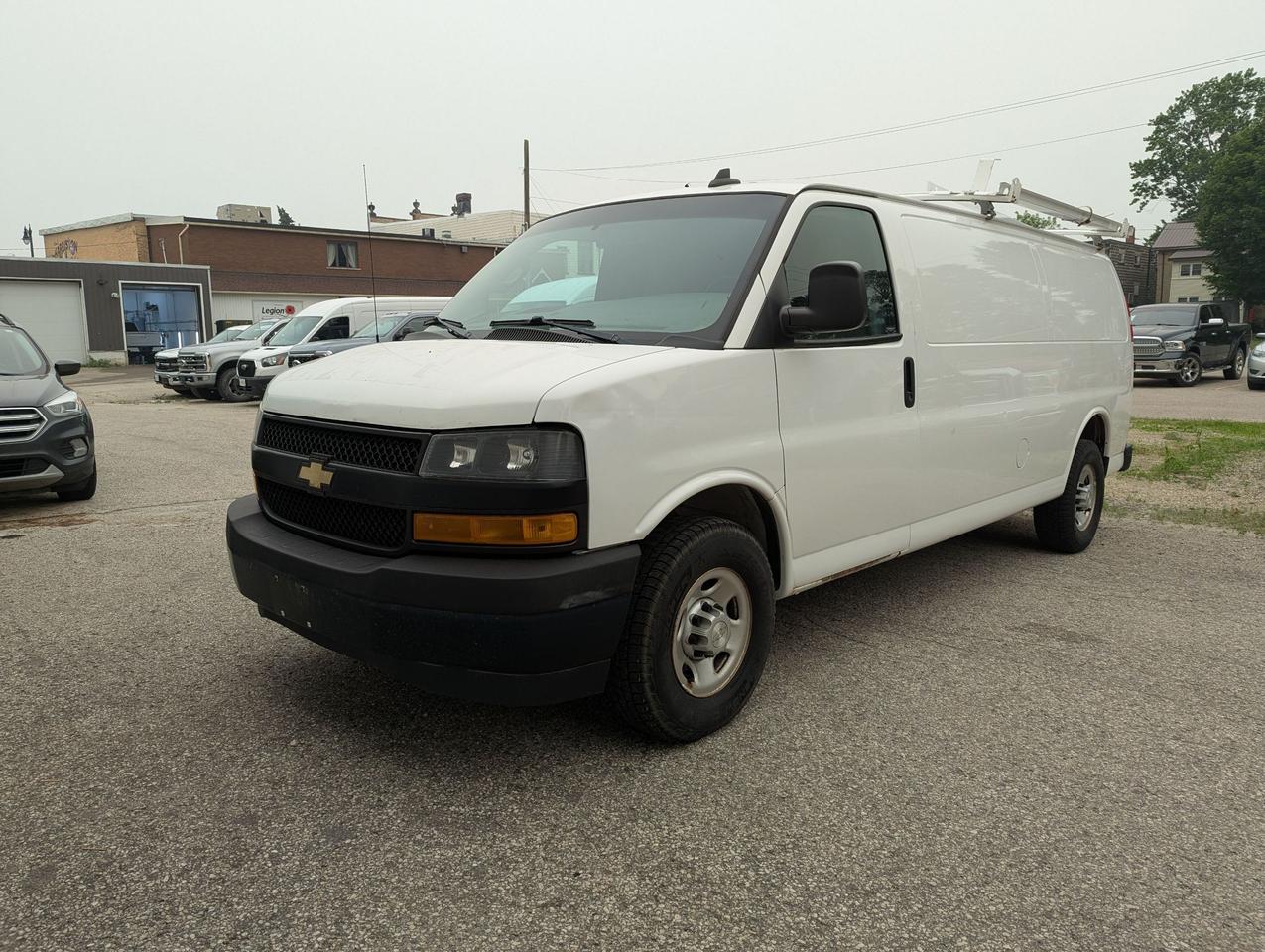 2019 Chevrolet Express Cargo Van 2500 RWD Photo0