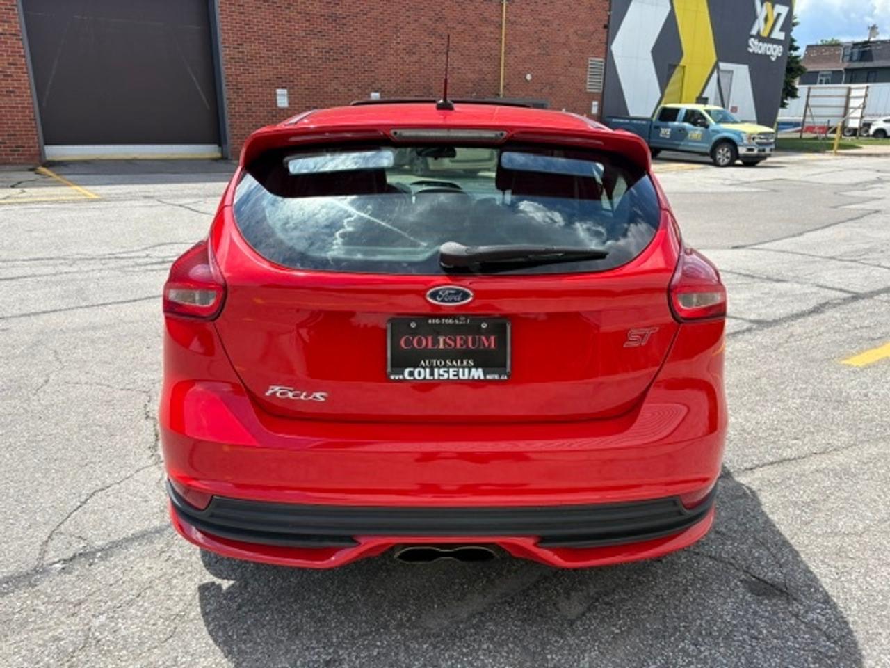 2017 Ford Focus ST 6 SPD MANUAL-LEATHER RECARO-ROOF-CAMERA! Photo