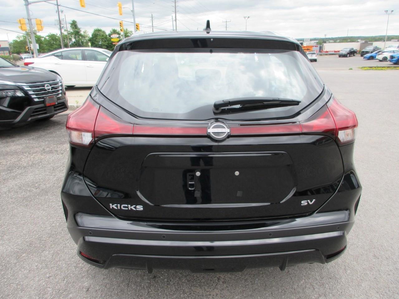 2024 Nissan Kicks SV Photo