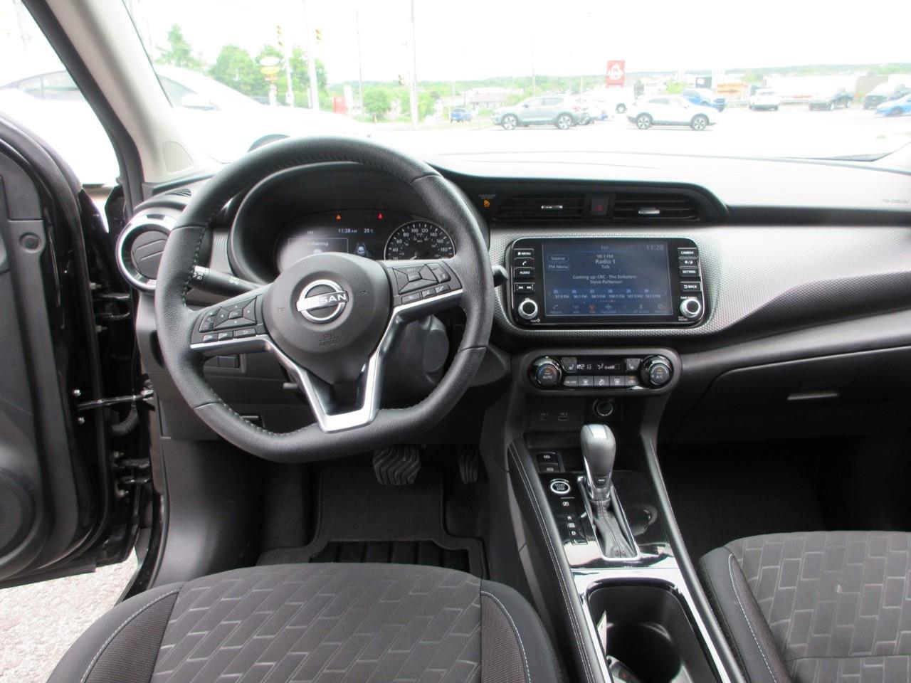 2024 Nissan Kicks SV Photo