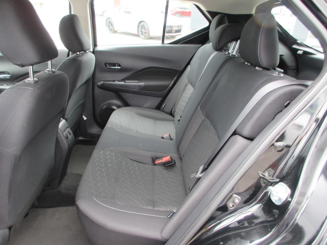 2024 Nissan Kicks SV Photo