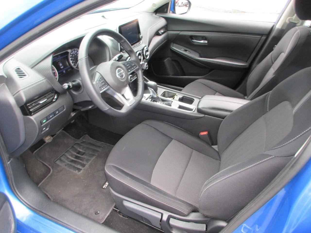 2021 Nissan Sentra SV Photo