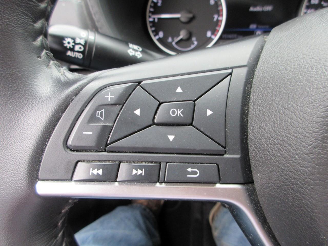 2021 Nissan Sentra SV Photo