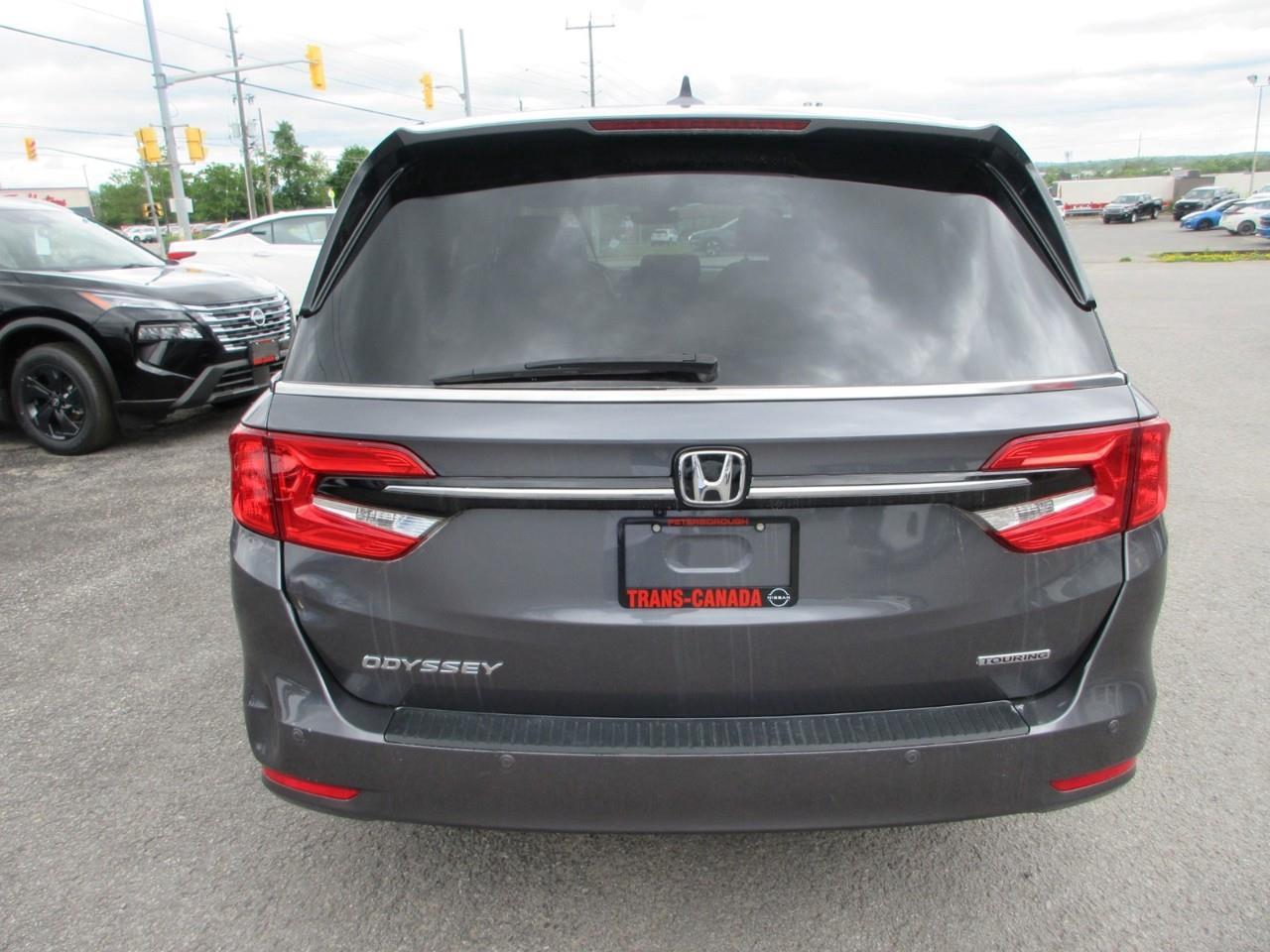2023 Honda Odyssey Touring Photo