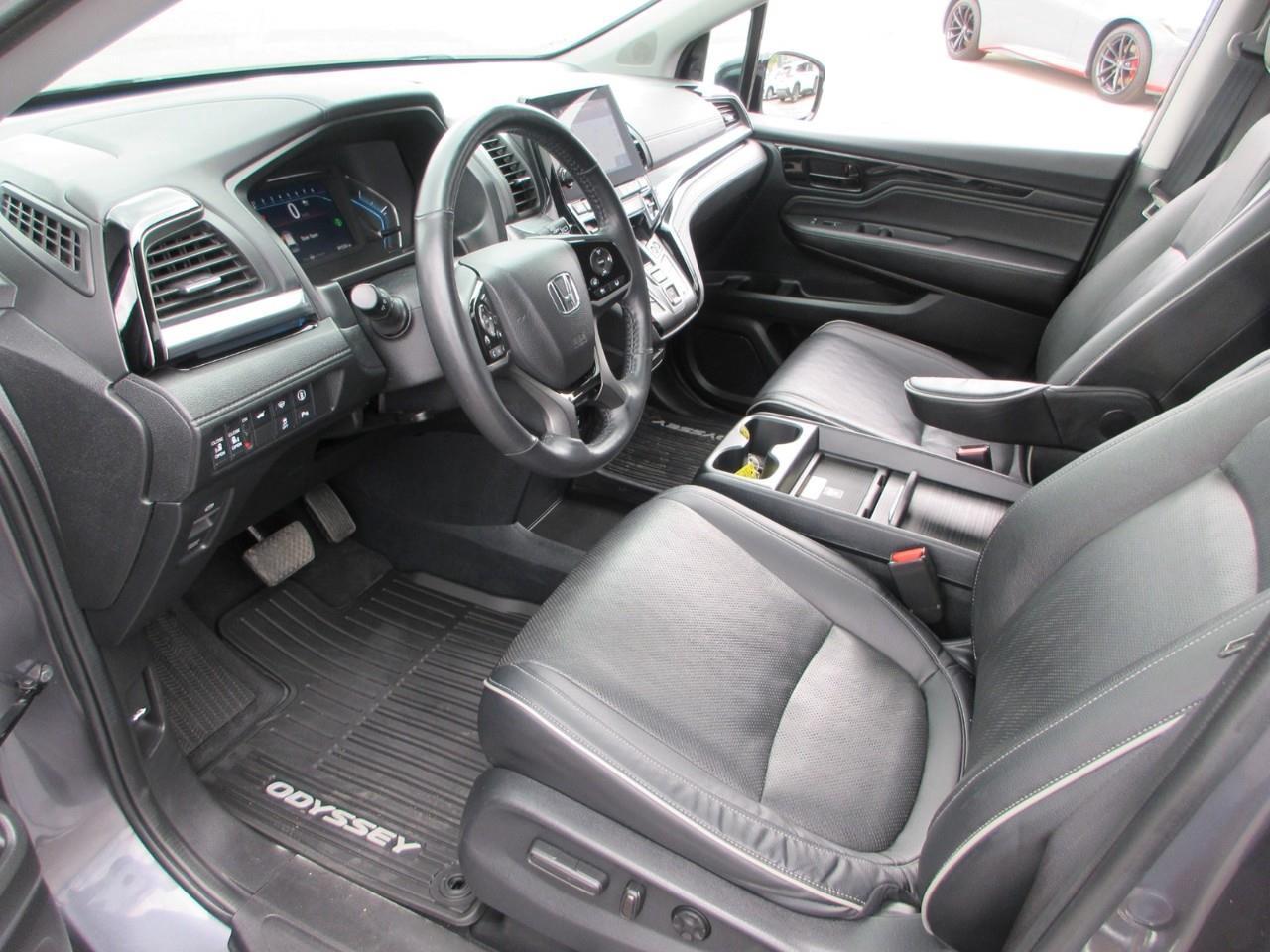 2023 Honda Odyssey Touring Photo