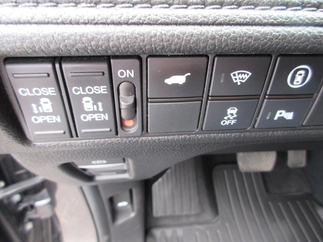 2023 Honda Odyssey Touring Photo