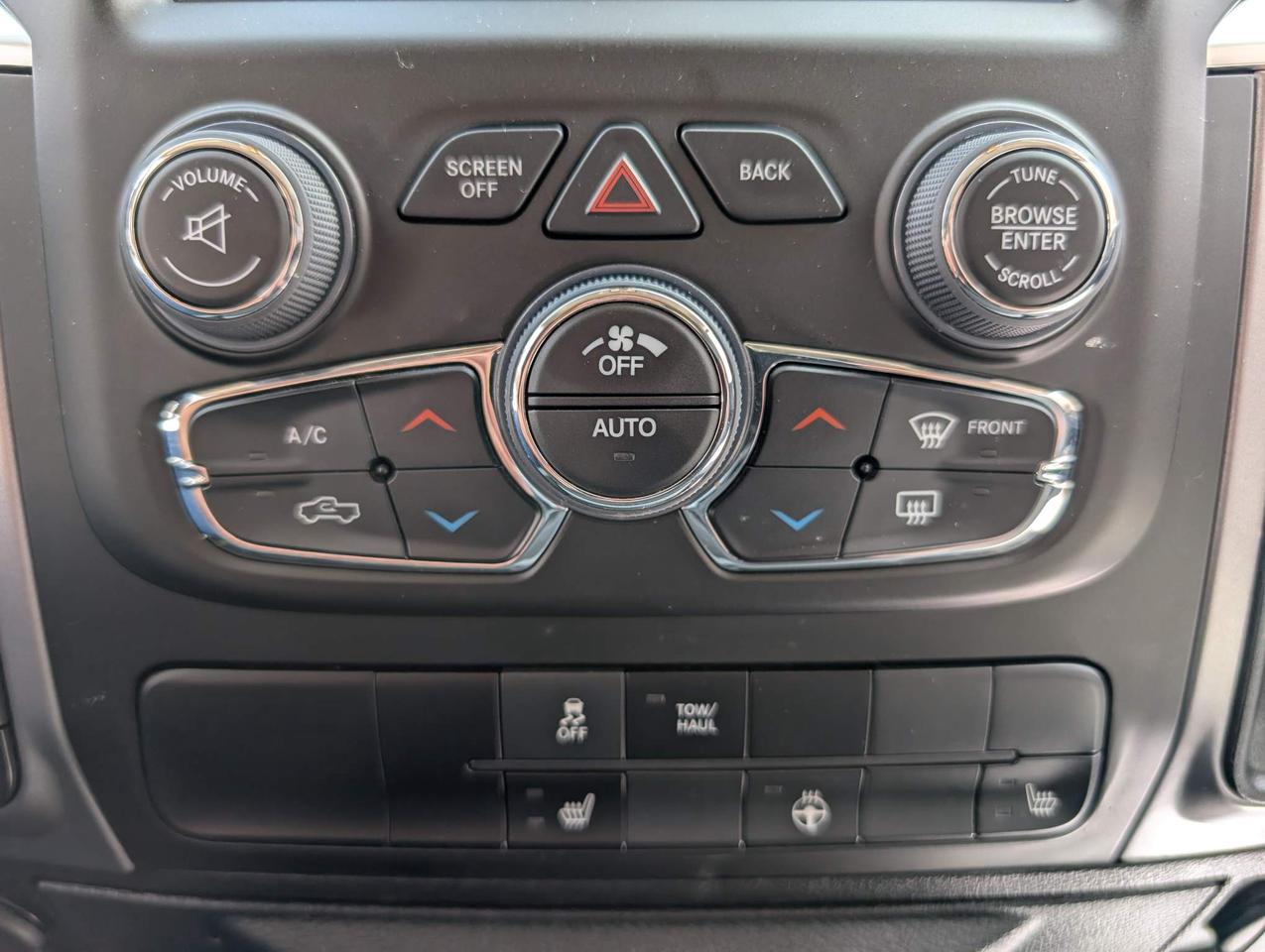 2023 RAM 1500 Classic SLT Photo