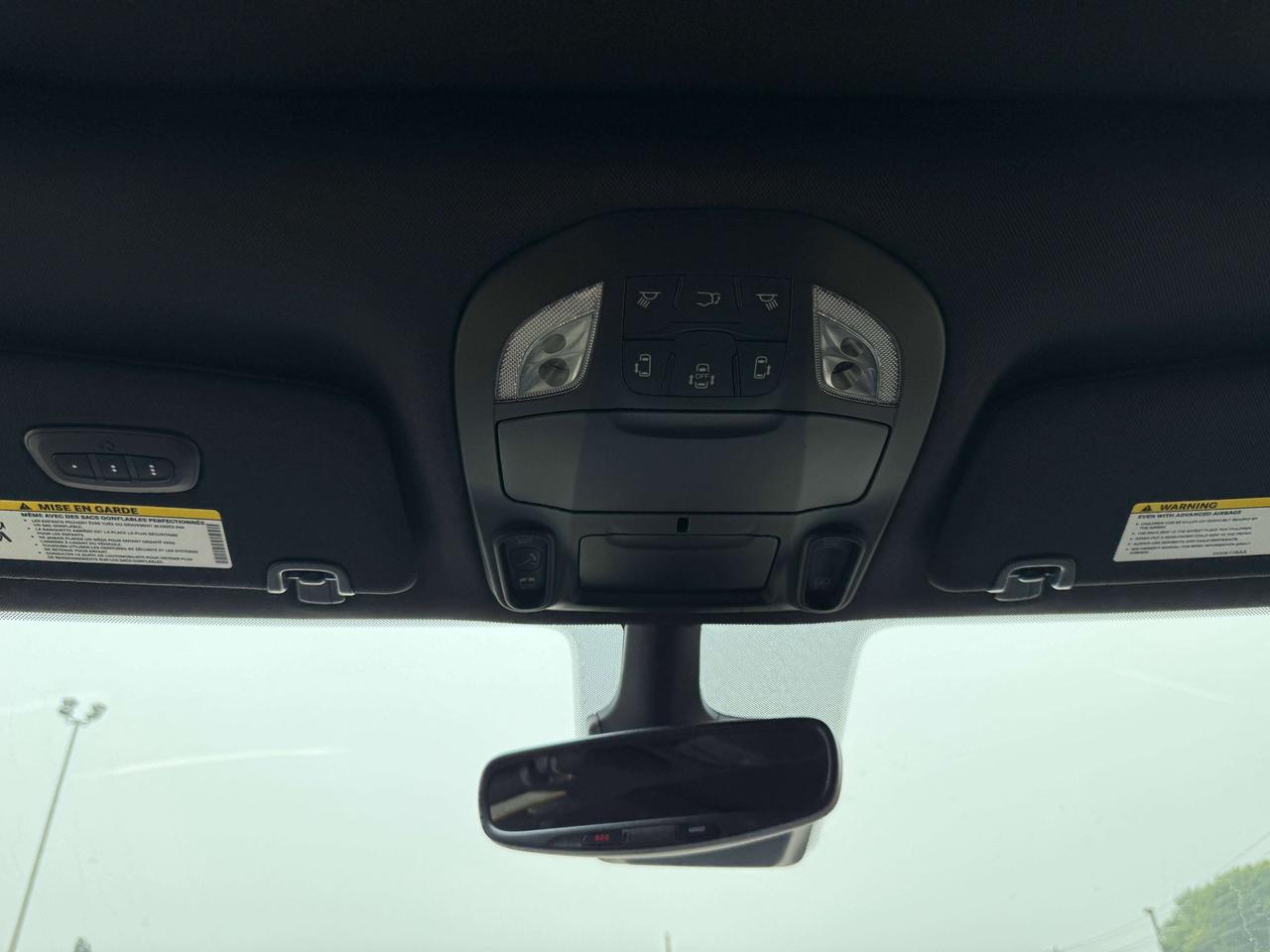 2027 Chrysler Pacifica Select FWD Photo