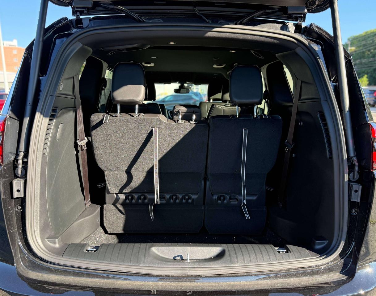 2027 Chrysler Pacifica Select FWD Photo