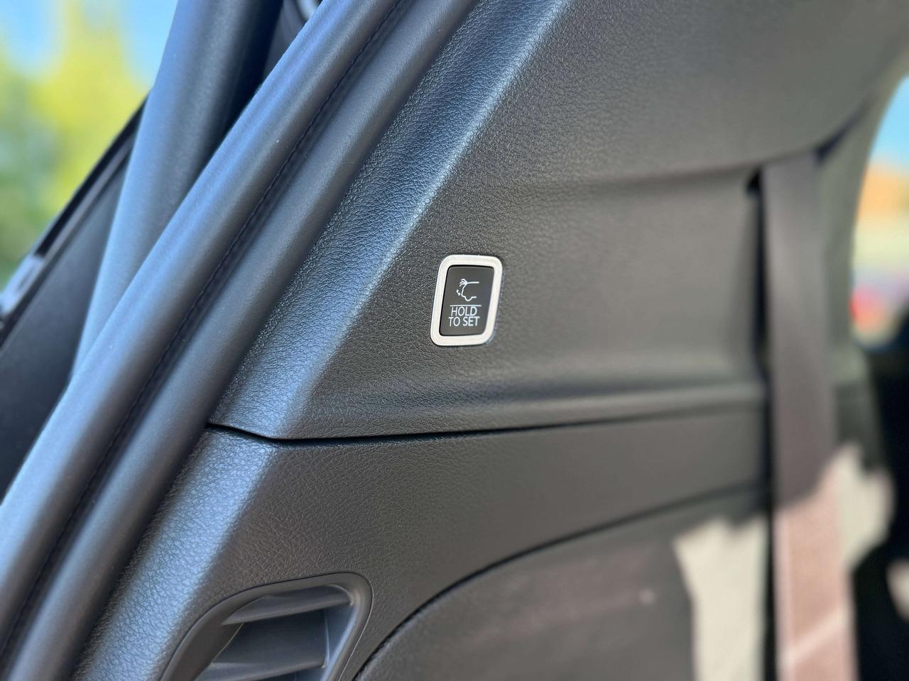 2027 Chrysler Pacifica Select FWD Photo