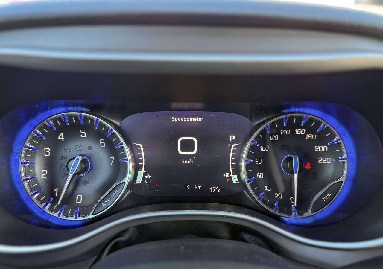 2027 Chrysler Pacifica Select FWD Photo