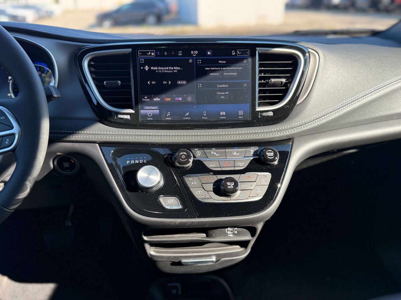 2027 Chrysler Pacifica Select FWD Photo