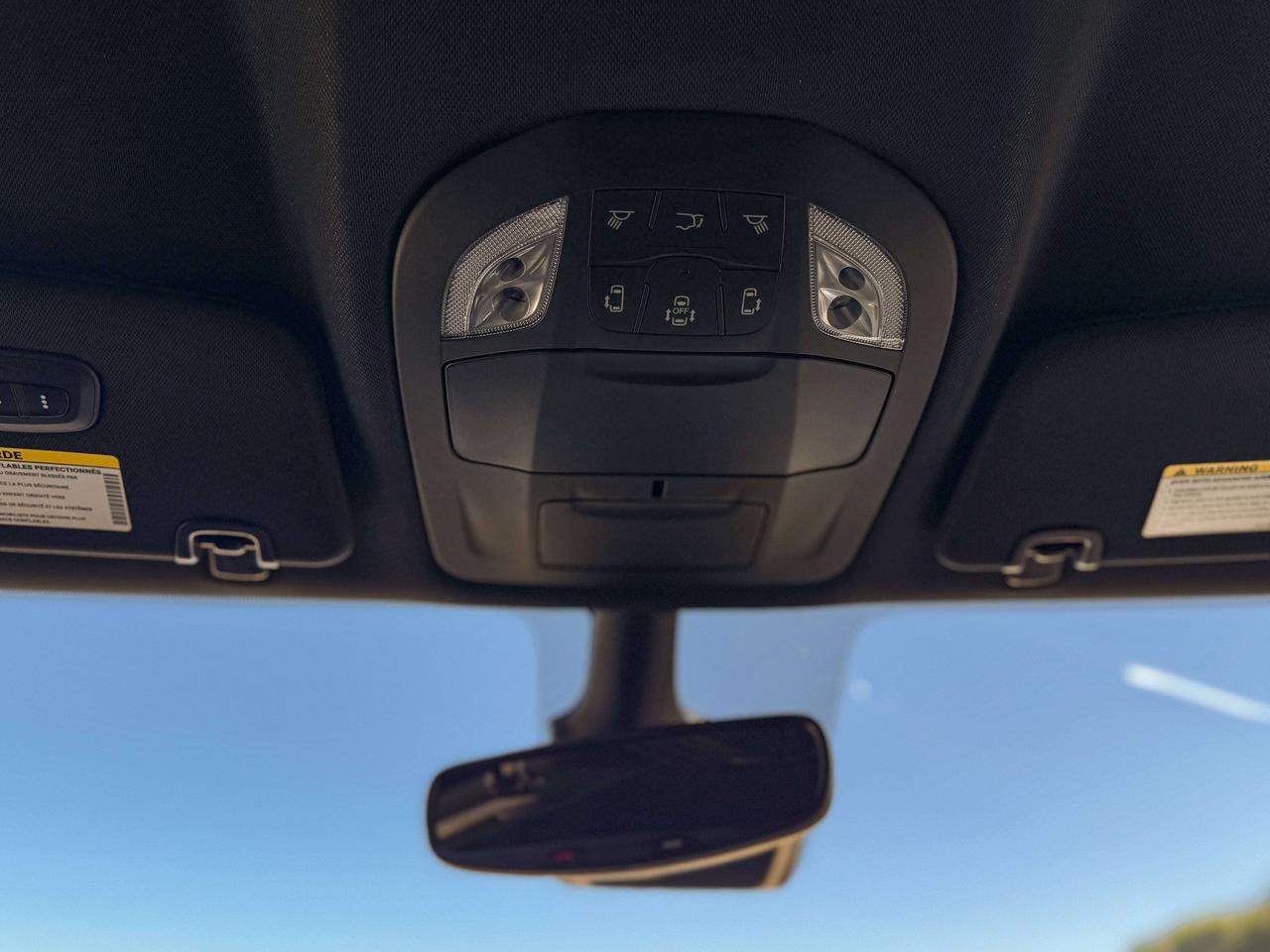 2027 Chrysler Pacifica Select FWD Photo