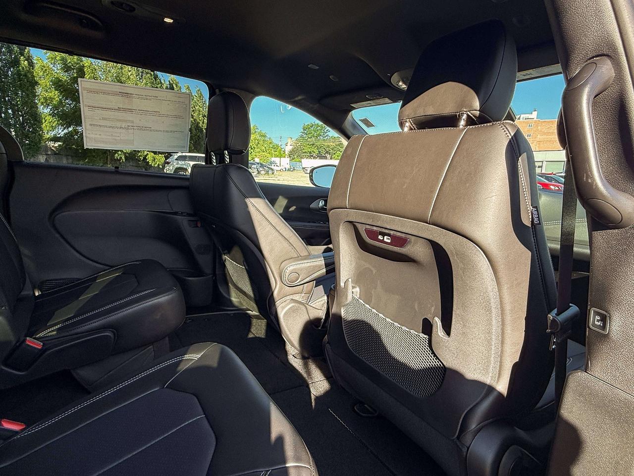 2027 Chrysler Pacifica Select FWD Photo