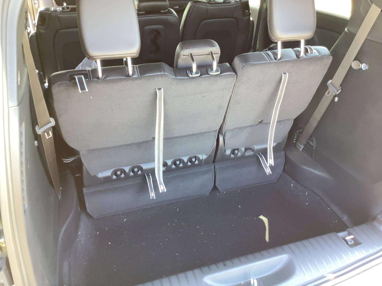 2027 Chrysler Pacifica SELECT FWD | Leather | S APP PKG | 8-PASSENGER Photo