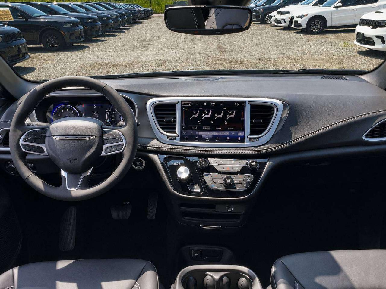2027 Chrysler Pacifica SELECT FWD | Leather | S APP PKG | 8-PASSENGER Photo